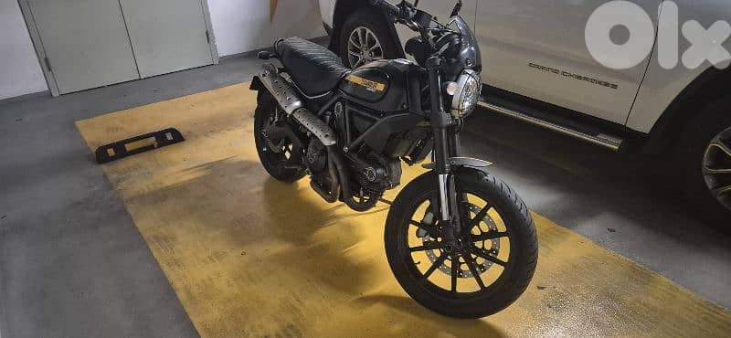ducati scrambler cafe racer 2
