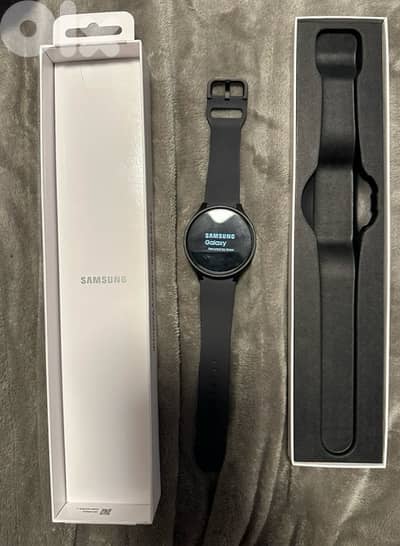 Galaxy watch 6 44mm like new