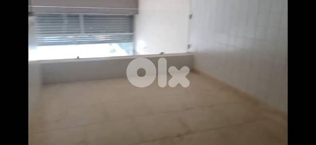 Shop 200 sqm, two floors for rent in zahle maalaka main road #6825