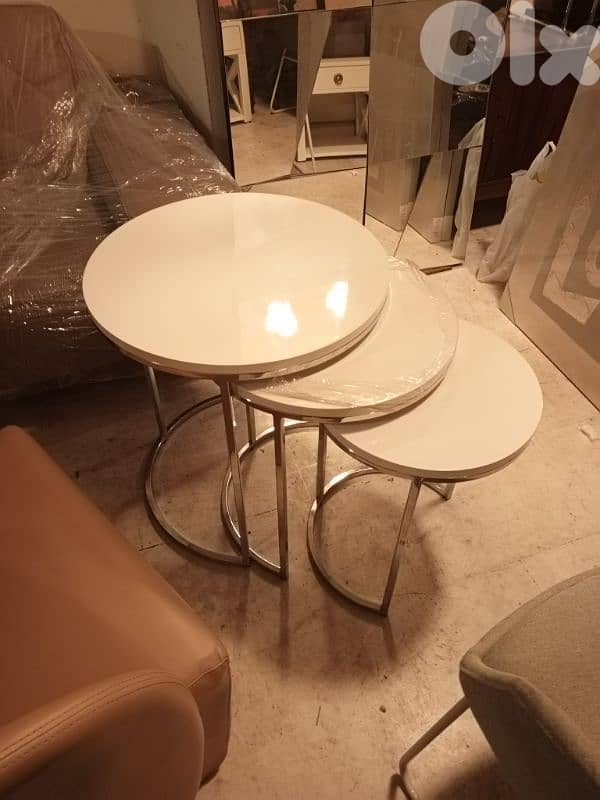 Nest of 3 Italian chrome tables 3