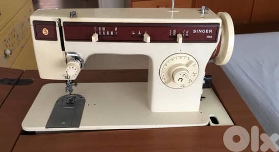 Singer sewing machine (vintage)