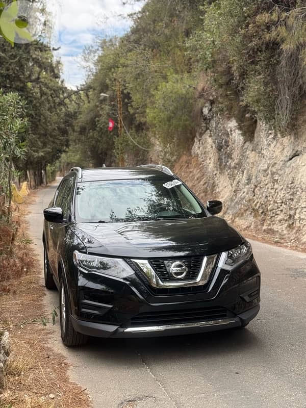 Nissan Rogue 2018 0