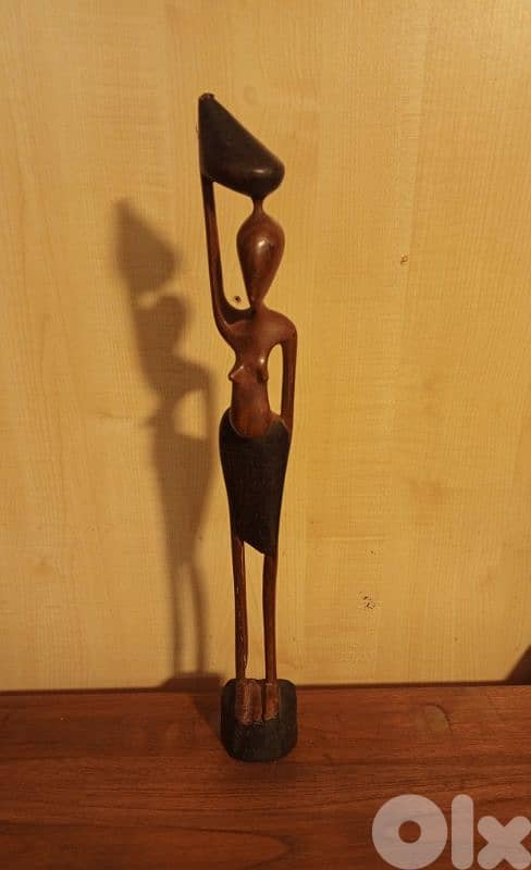 Hand carved wood sculpture 0