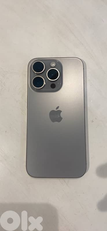 iPhone 15 pro like new 1