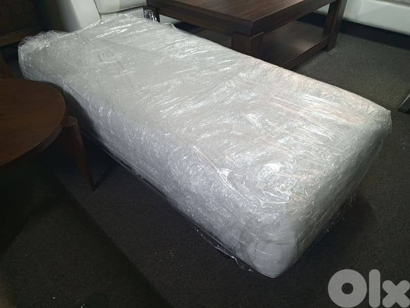 Spanish leather living room 2