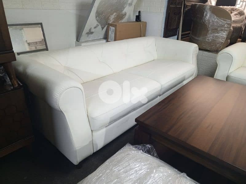 Spanish leather living room 4