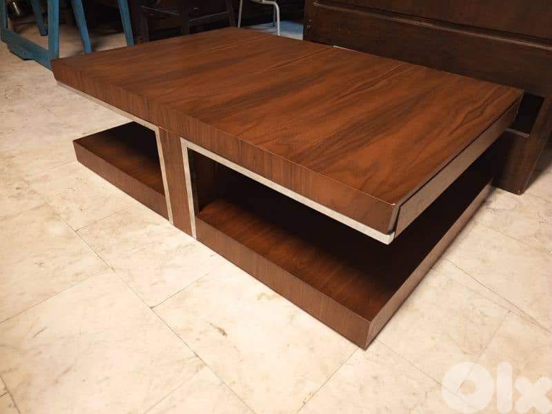 Extendable coffee table 1