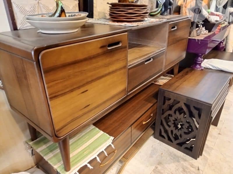 Mid century style TV table 1