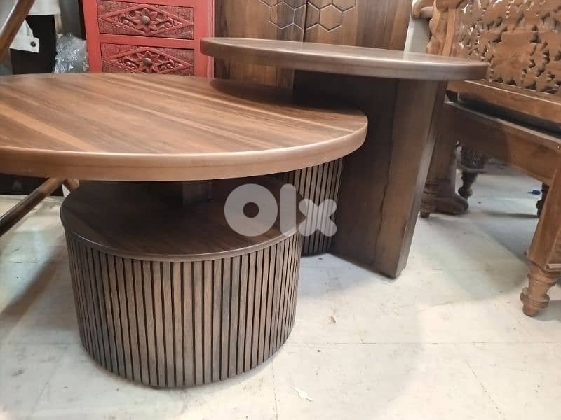 2 round mdf coffee tables 1
