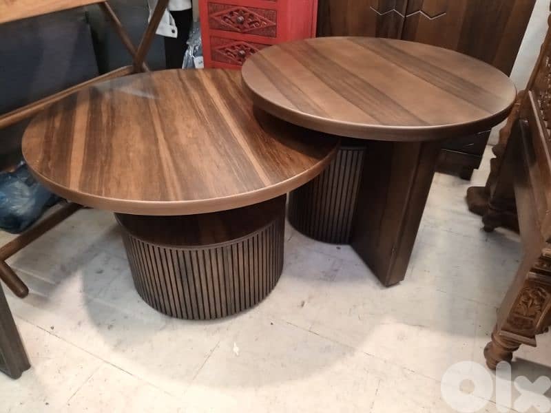 2 round mdf coffee tables 3