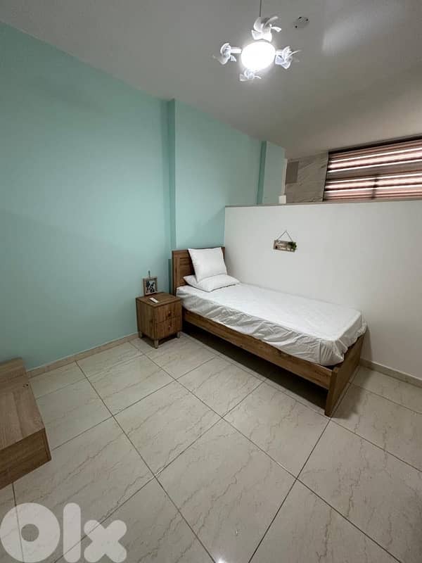 70993002 تخت مع فرشة 150$ 0