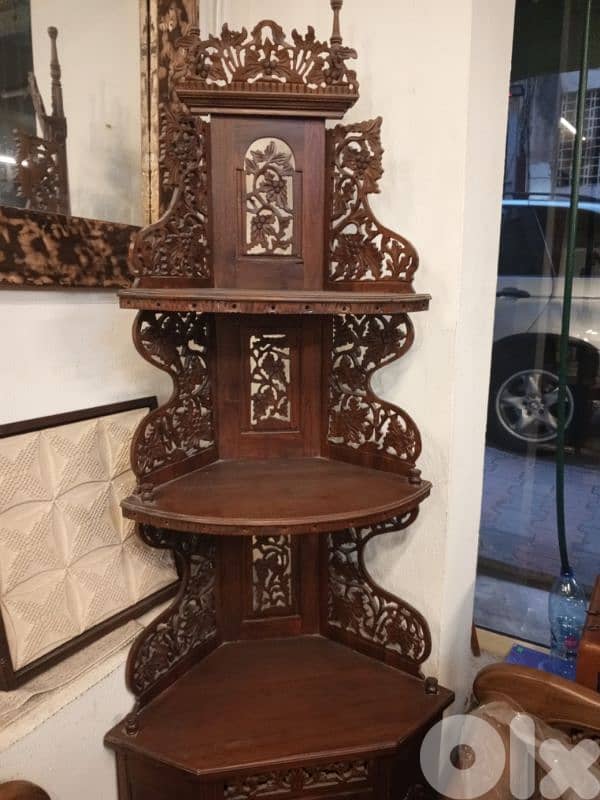 Teak wood hand carved corner 2