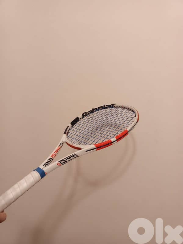 Babolat pro tennis racket. 3