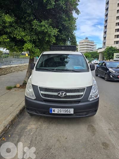 Hyundai H1 2011
