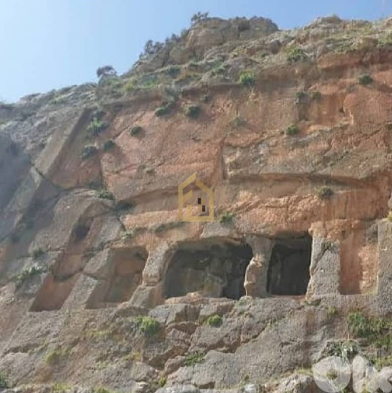 Land for sale in Bekaa DW13 أرض للبيع في  البقاع 2