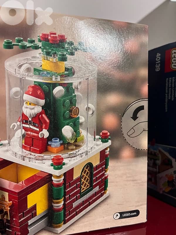 Lego 40223 limited edition 2016 Snow globe. 1