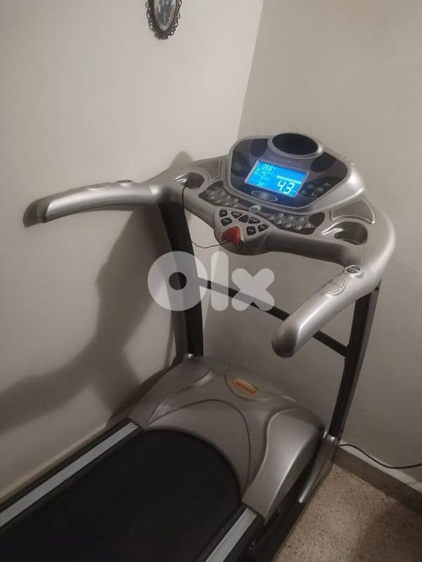 Treadmill Tecnopro 5202FI, like new, rarely used, fully equipped 3