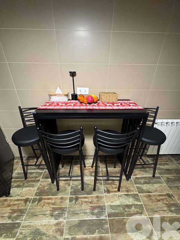 brand NEW kitchen Bar + 4 chairs 0