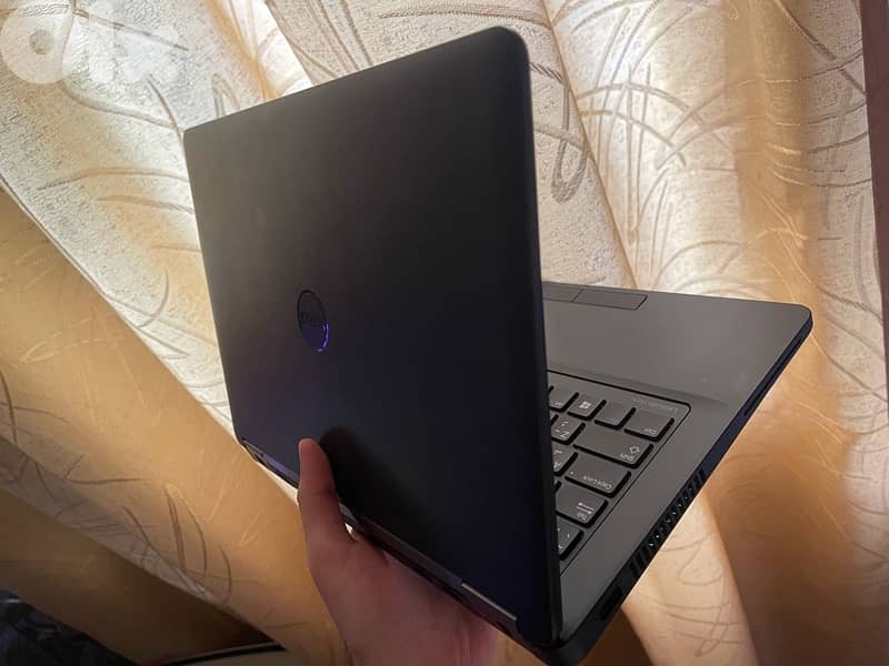 dell laptop latitude E5270 2