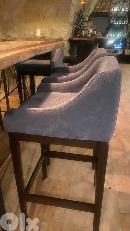 high table with high chairs 2