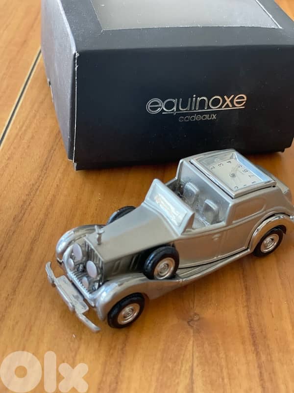 Desk watch Quartz metal body 3