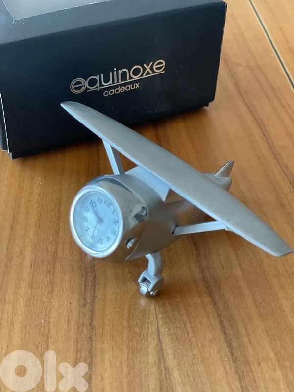 Desk watch Quartz metal body 4