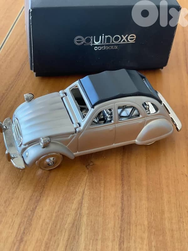 Desk watch Quartz metal body 5