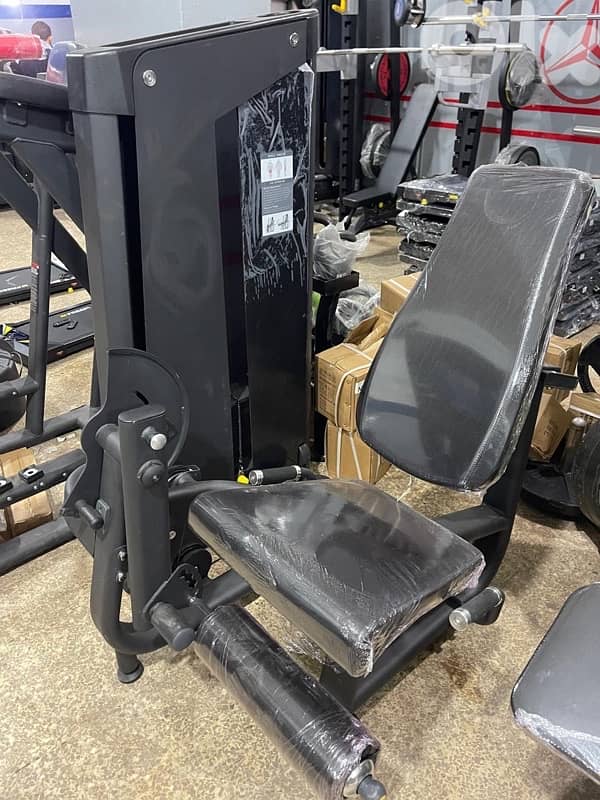 Leg extension new fitness art best quality 2