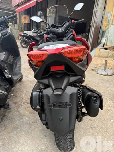 yamaha xmax 300 cc