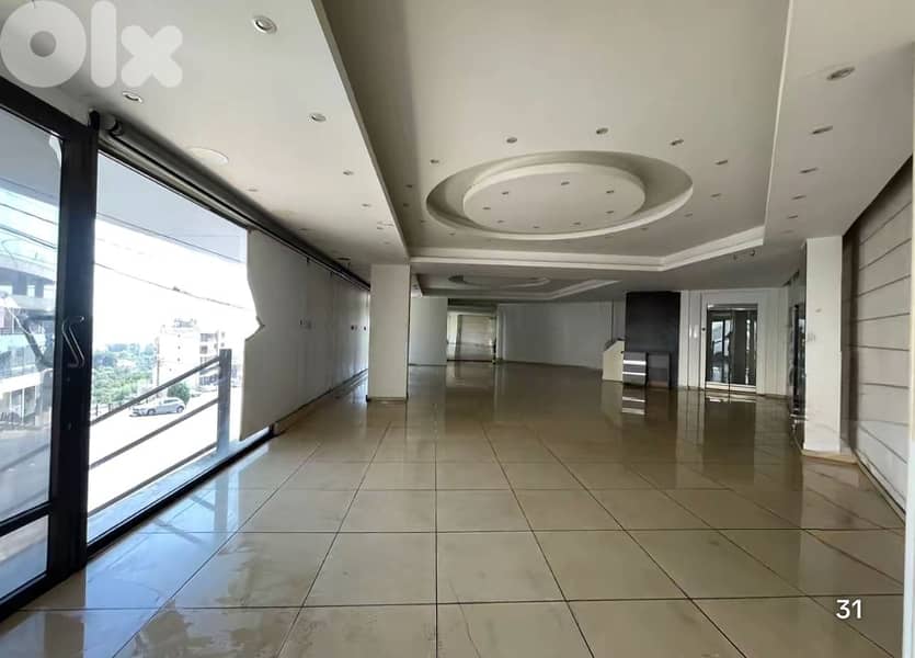 Showroom for rent in Mansourieh - معرض للإيجار في المنصورية 0
