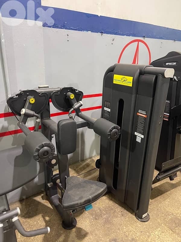 Lateral raises machine new very good quality 2