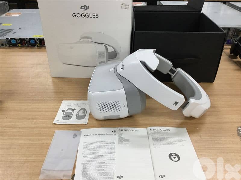Dji phantom 4 fpv set with dji goggles 1
