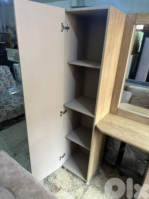 اوضة نوم سحاب طابقين 3 تخوت كتير نظيفة ومرتبة 9