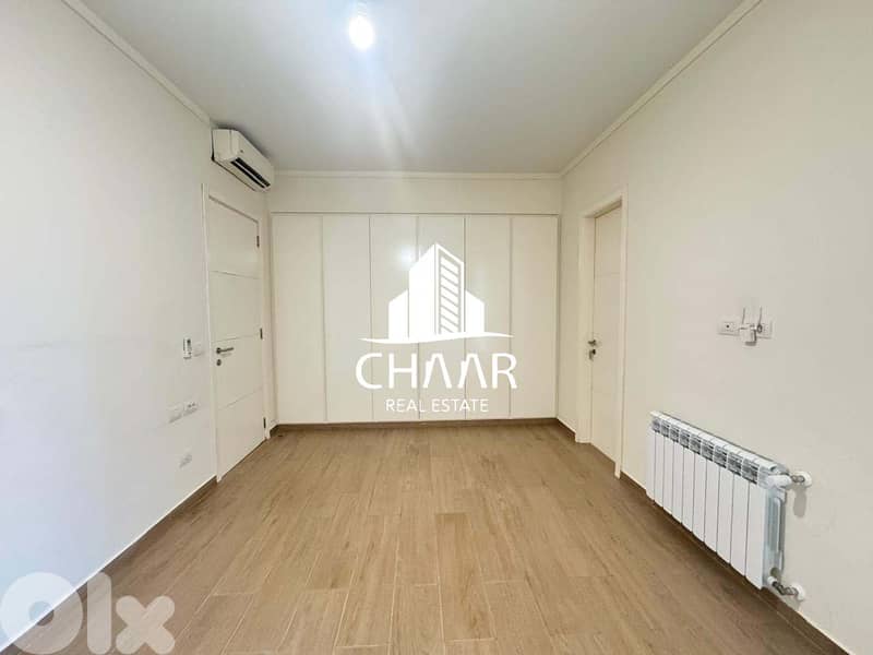 Apartment for Rent in Ain Al-Mraise - شقة للايجارفي عين مريسة - #R3003 0