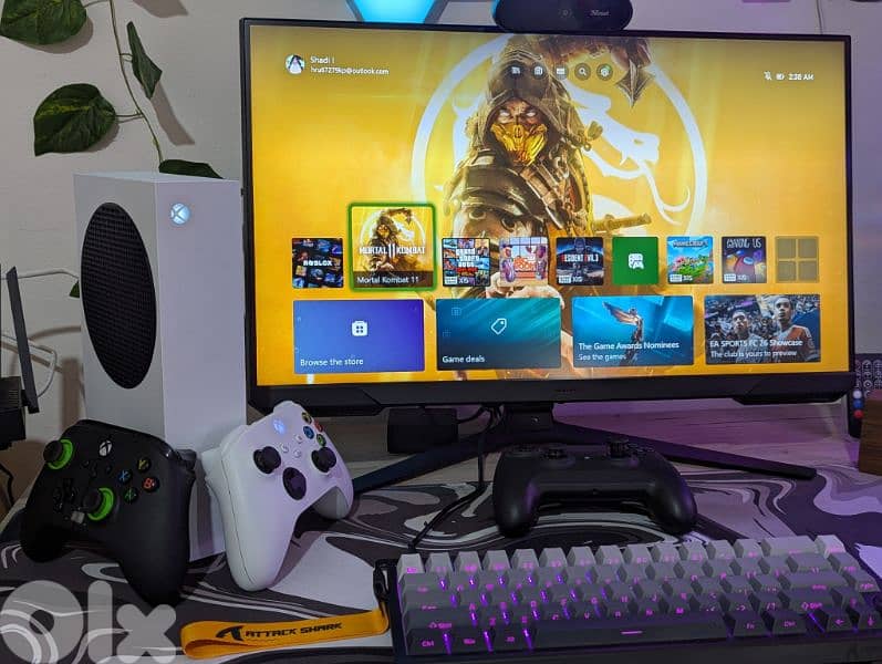 XBOX SERIES S WITH 2 CONTROLLERS 3