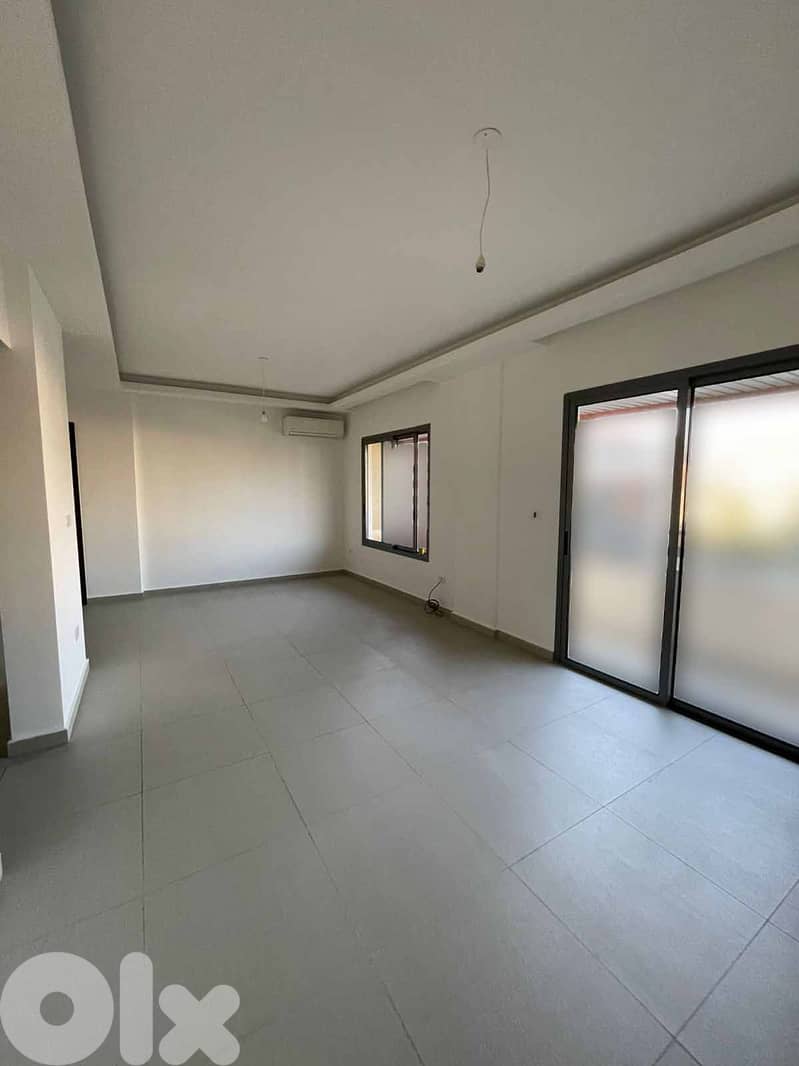SPACIOUS APARTMENTIN ACHRAFIEH PRIME (150SQ) 3 BEDROOMS , (AC-1148) 0