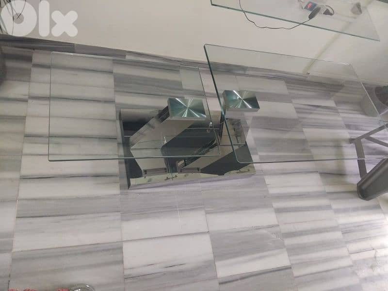 طاولة الضيوف 2