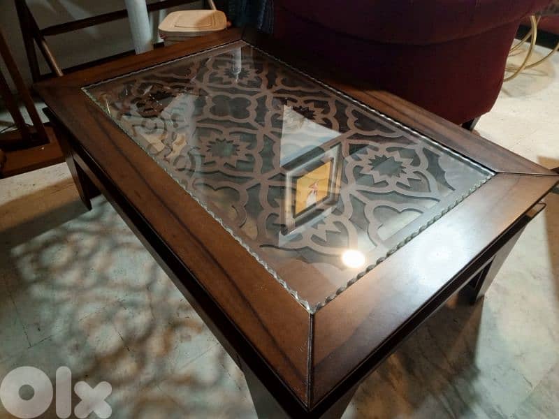 MDF coffee table with glass top 1