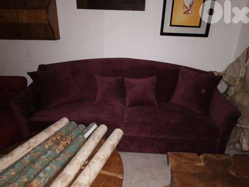 4 seater sofa 0