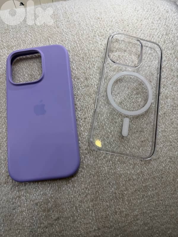 Iphone 16 pro 256gb + original box+charger+2cover 3