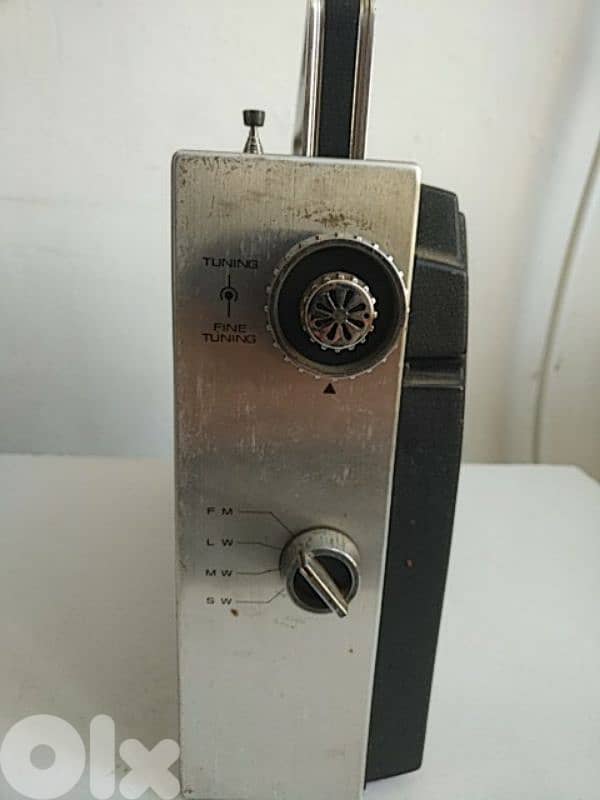 Vintage Silvano - Not Negotiable 3