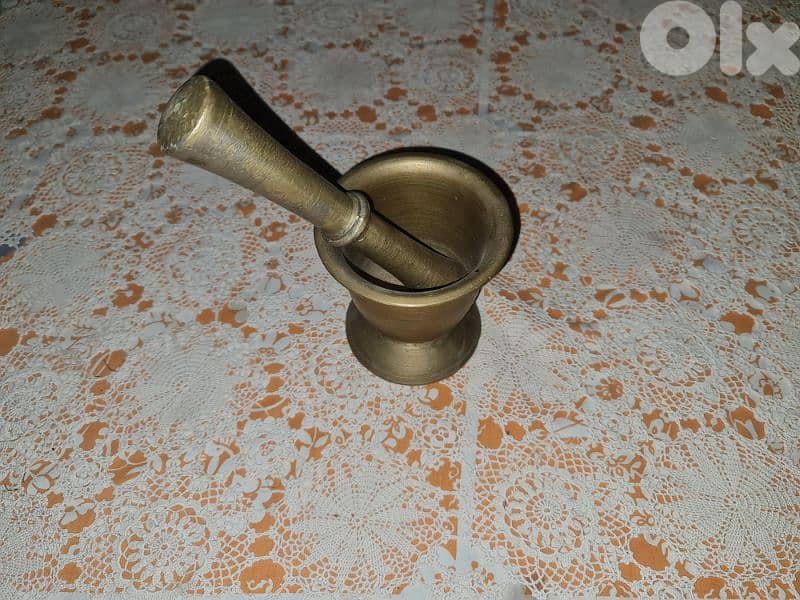 هاون نحاس قديم مع مدق (أنتيكا للمطبخ أو الديكور) 0