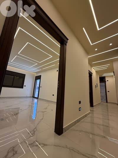brand new building in very good location jdita
