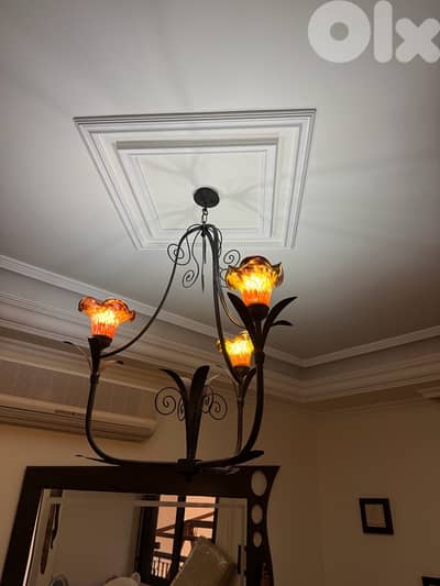 Lustres / طرّاية