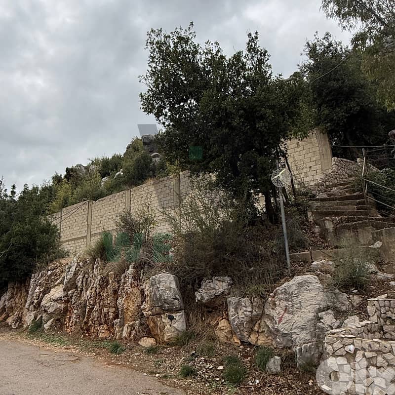 Land for sale in Achkout, Kesserwan ارض للبيع في منطقة عشقوت 1