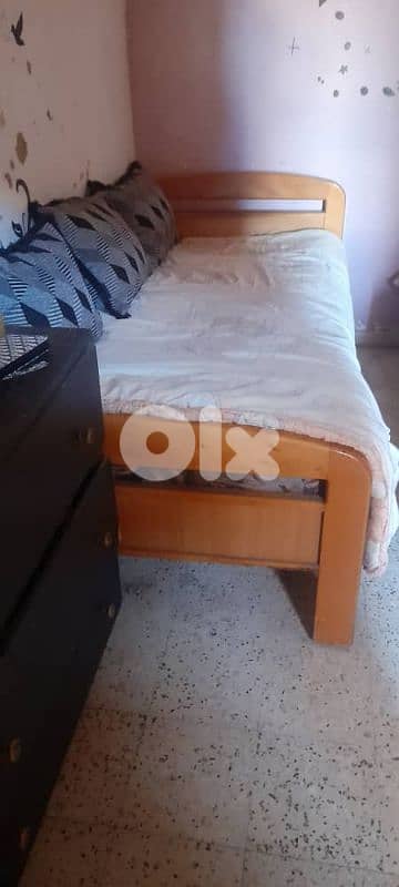 تخت مفرد مستعمل