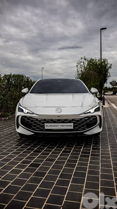 2025 MG 7 Sport 17,000 Km ONLY WARRANTY until 2032