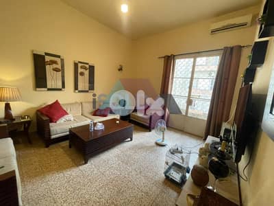 2 bedroom furnished apartment 4sale in Achrafieh - شقة في الأشرفية