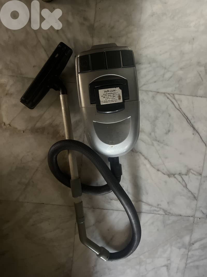 Vaccum Cleaner Hoover مكنسة كهربائية هوفر 0