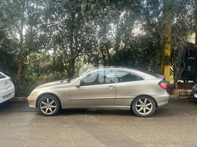 Mercedes-Benz C-Class 2003